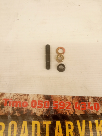 AXLE STUD KIT NAPALUKON PULTTISARJA  TOYOTA 90116-08325K