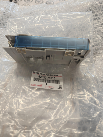 PÄÄSULAKE KAMPA TOYOTA 82620-71010